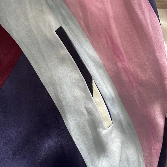 Mexx Silk like zippered jacket size Large - Picture 4 of 7